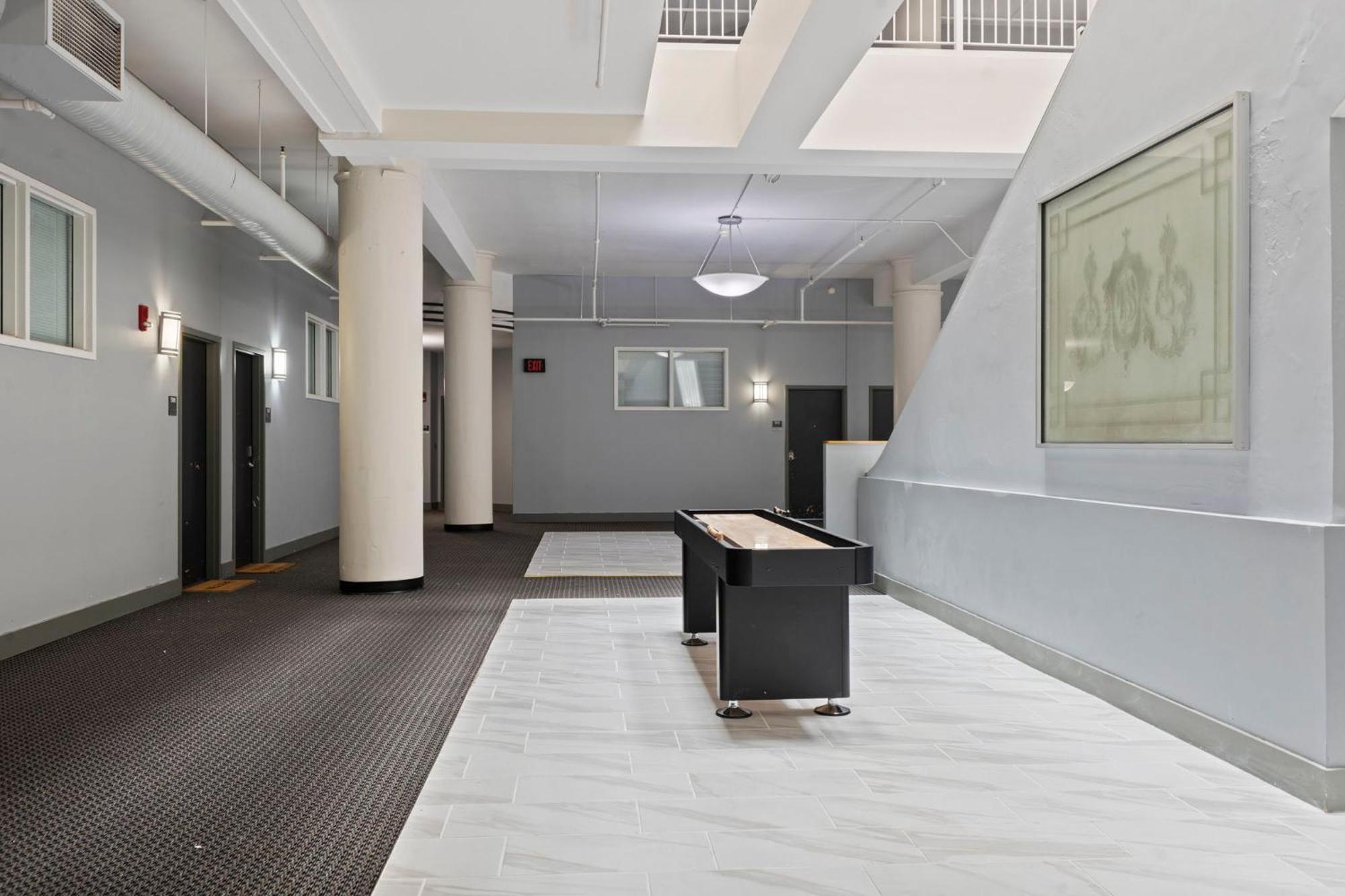 Indy Urban Stay - Skywalk - Sleeps 8 - Downtown - Stadium Indianápolis Exterior foto